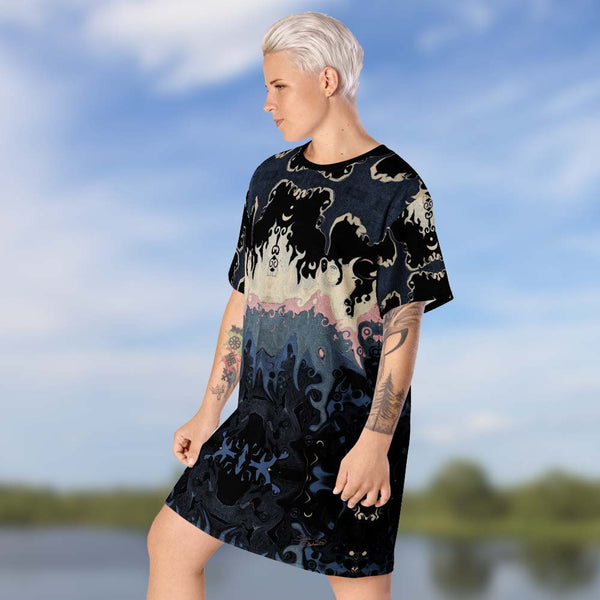 Midnight Abstraction is a very cool t-shirt dress with a Celtic tribal and mystical vibe! Artist, Sushila Oliphant and Apparel for the Spirit.
