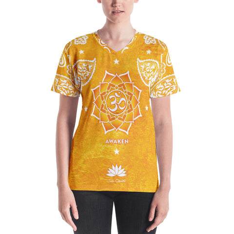 Spiritual yoga t-shirt with om signs and yantra on golden background by Sushila Oliphant.