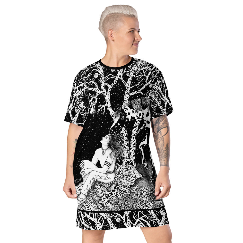 Communing with Nature t-shirt dress made for the nature and horse lover. Artist Sushila Oliphant with Apparel for the Spirit. 